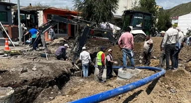 Esnaf toz duman içinde kaldı