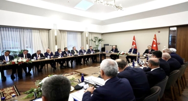 Vali Çiçek, bölge valileri toplantısına katıldı