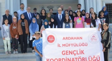 Vali Hayrettin Çiçek gençlerle buluştu