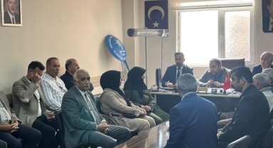 Koç, Çıldır’da vatandaşlarla buluştu