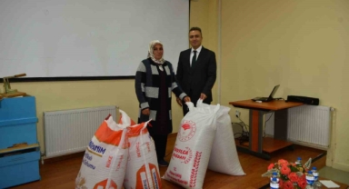Ardahan’da üreticilere 215 ton tritikale ve kavılca tohumu dağıtıldı