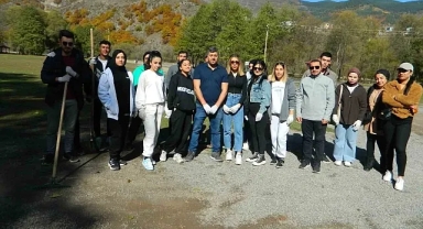 Gençlerden örnek çevre farkındalığı uygulaması
