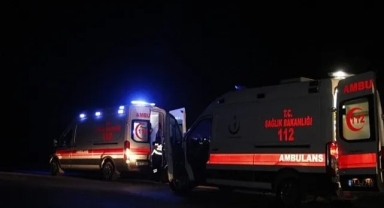 Ardahan'dan giden ambulans Oltu'da kaza yaptı