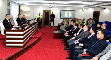 Kış tedbirleri kapsamında trafik güvenliği toplantısı yapıldı