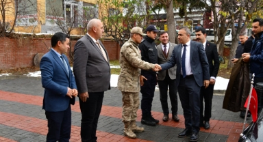 Vali Çiçek, Posof ilçesini ziyaret etti