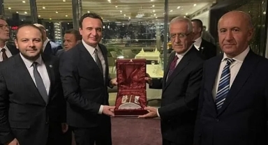 Vekil Koç, Başbakan Albin Kurti’yi ziyaret etti.