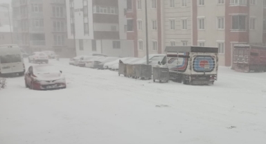 57 köy yolu ulaşıma kapandı