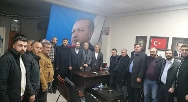 Başkan Ersin Yılmaz, Hanak'ta partililerle bir araya geldi