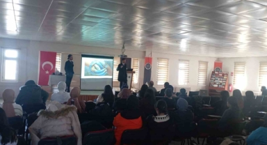 Çıldır Müftülüğünden insan hakları konferansı