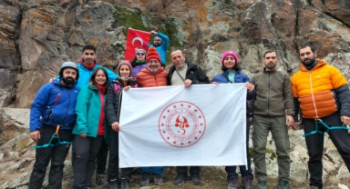 Kars ve Ardahan'dan 12 Dağcı Temel Yaz Dağcılık Eğitimi Aldı