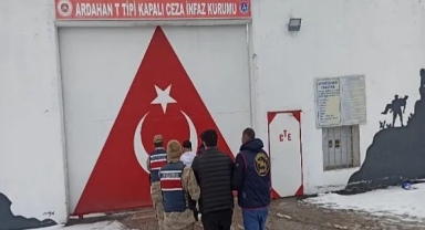 Araçtan aranan şahıslar çıktı!
