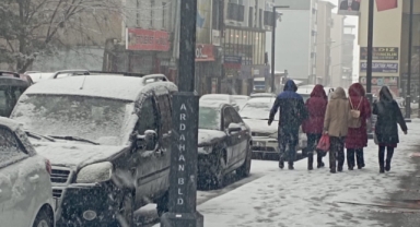 Ardahan güne karla uyandı