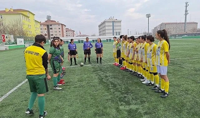 Kuraspor futbol takımı galibiyetle döndü