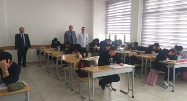 Akın Koç, Öğrencilerle bir araya geldi