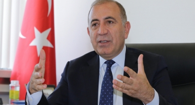 Gürsel Tekin CHP'den istifa etti