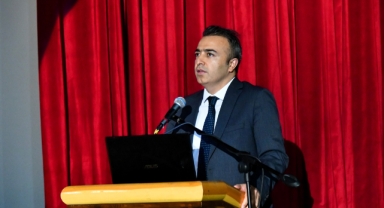 Vali Çiçek, “Kamu Yönetiminde Güncel Konular” başlıklı konferansa katıldı