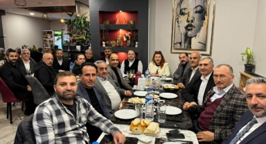 AK Parti, İftar Programında Aday Adaylarıyla Bir Araya Geldi