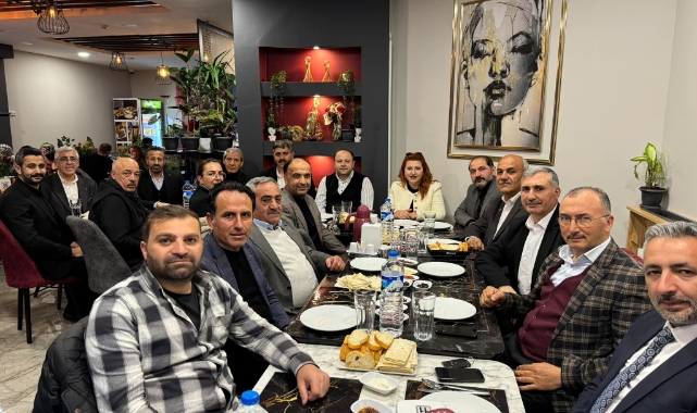 AK Parti, İftar Programında Aday Adaylarıyla Bir Araya Geldi