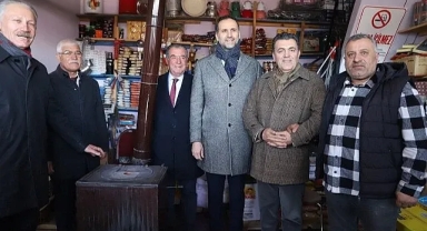 CHP, Hanak'a çıkarma yaptı