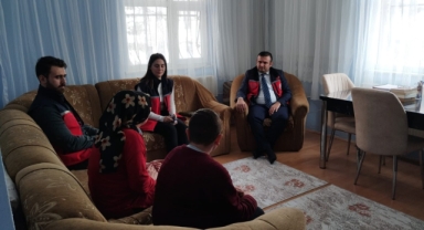 İl Müdürü Çetinkaya, aileleri ziyaret etti