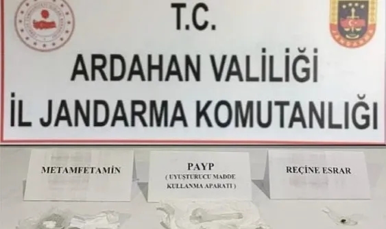 Jandarma uyuşturucu operasyonu gerçekleştirdi