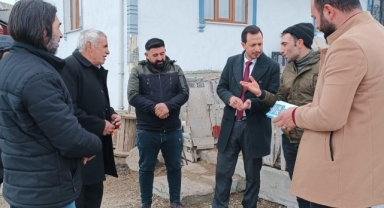 Kaçar, vatandaşlarla mahalle mahalle buluşuyor