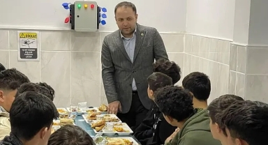 Vekil Koç, öğrencilerle iftar sofrasında buluştu
