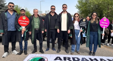 Büyük Savunma Mitingine Ardahan Barosu da Katıldı