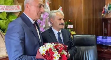 Göle Belediyesinde devir teslim töreni düzenlendi