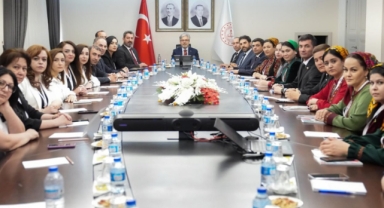 Azerbaycan ve Türkmenistan'dan Gelen Öğretmenler Meb'i Ziyaret Etti