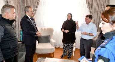 Vali Çiçek, POLHANE Projesi Kapsamında Haneleri Ziyaret Etti