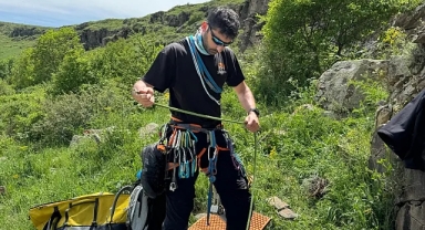 Dağcı Doğu Yılmaz'dan 70 Metrelik Yaz İnişi