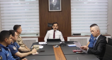 ÇILDIR'DA KURBAN BAYRAMI TEDBİRLERİ GÖZDEN GEÇİRİLDİ