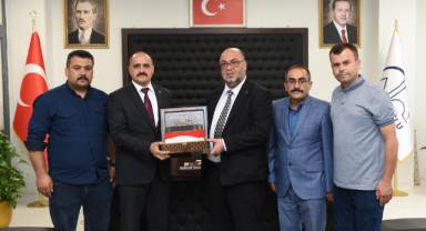 MEHMET AKPINAR ATAUZDERE BAYRAM SEVİNCİ YAŞATTI