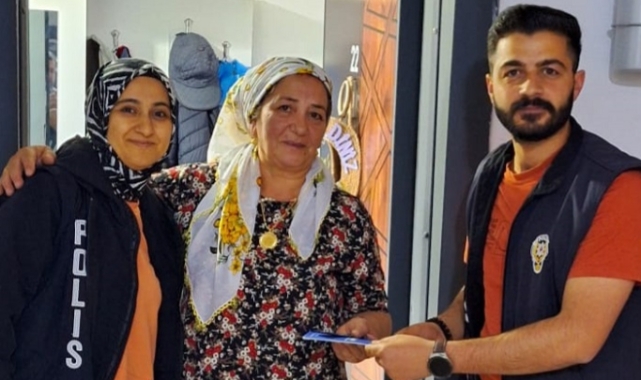 POLHANE ekipleri vatandaşları dolandırıcılara karşı uyarıyor