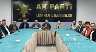 AK Parti Ardahan İl Teşkilatı Haftalık Toplantısını Gerçekleştirdi