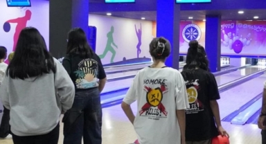 Çocuklar ARÜ'de Bowling Heyecanı Yaşadı