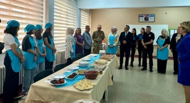 Ardahan’da “Pasta Çırağı” Kursu Başarıyla Tamamlandı