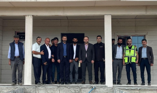 Kaan Koç'tan Depremzedelere Ziyaret
