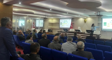 Yeşilay Ardahan Şubesi, Muhtarlara YEDAM ve Yeşilay Elçileri Bilgilendirmesi yaptı