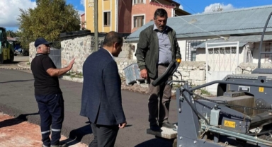 Hanak İlçesi Ana Cadde Asfaltlama Çalışmaları Başladı