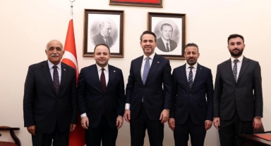 Kaan Koç'tan Enerji Bakanı Bayraktar’a Ziyaret