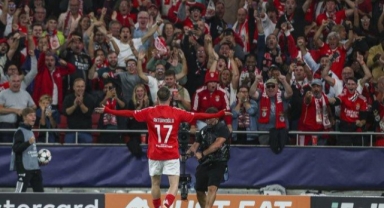 Kerem Aktürkoğlu, Benfica'da Tarihi Başarıya İmza Attı!