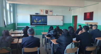 Öğrencilere “Dersimiz Cumhuriyete Doğru” Filmi izletildi