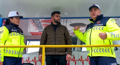 ARÜ’de Emniyet Kemeri Simülasyon Eğitimi Düzenlendi