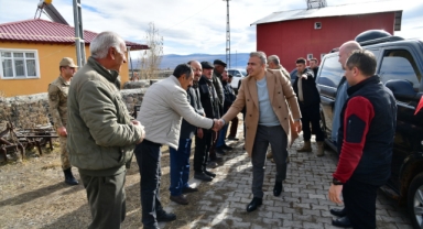 Vali Hayrettin Çiçek, Ardahan’ın köylerinde vatandaşlarla bir araya geldi