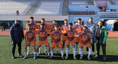 Ardahan Üniversitesi Futbol Takımı Bölgesel Lig’de İkincilik Elde Etti