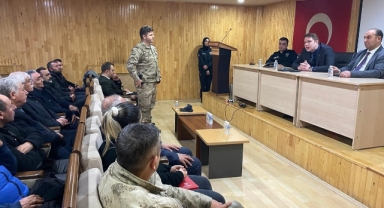 Hanak İlçe Emniyet Amirliği'nden Güvenlik Toplantısı