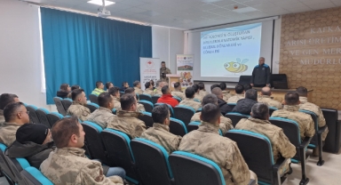 Kafkas Arısı Merkezinden Jandarma Personeline Eğitim