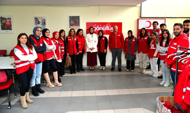 Kızılay Gönüllüler Günü’ne Ardahan Valisi’nin Eşi Berna Çiçek Katıldı